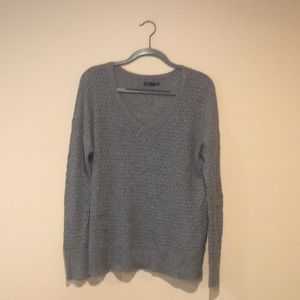 Grey Sweater American Eagle. Size: Medium